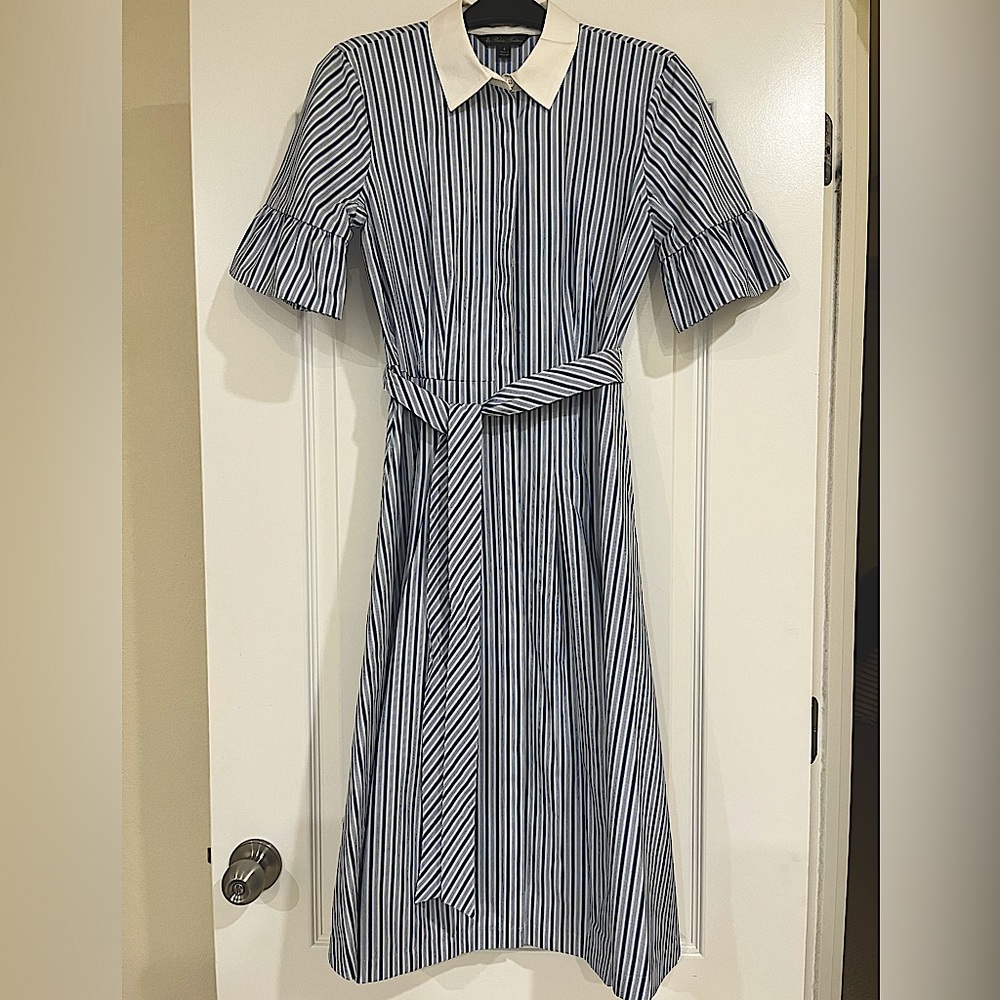 Cute-Brooks Brothers navy blue and white A-line dress. Tie waist, neck bow